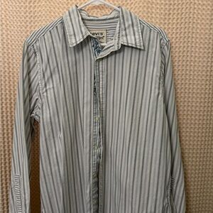 Levi’s Striped Buttons Down